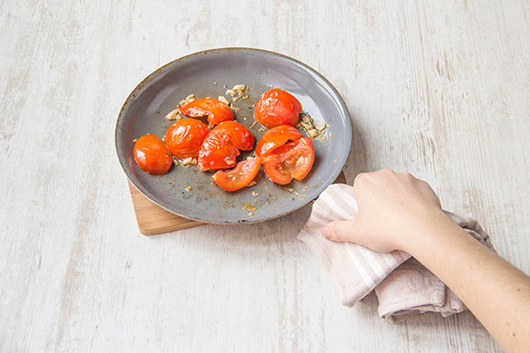 Cook the tomatoes