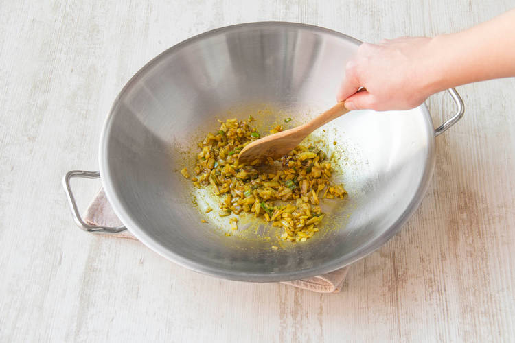 Fruit de ui, groene peper en gember