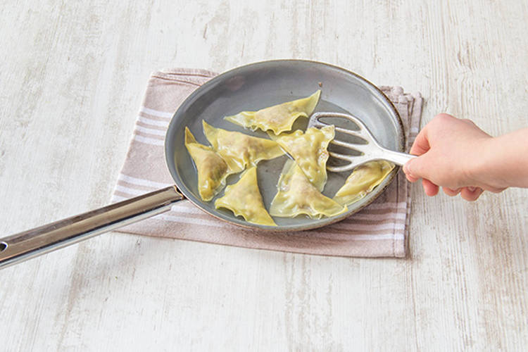 Crisp up gyozas