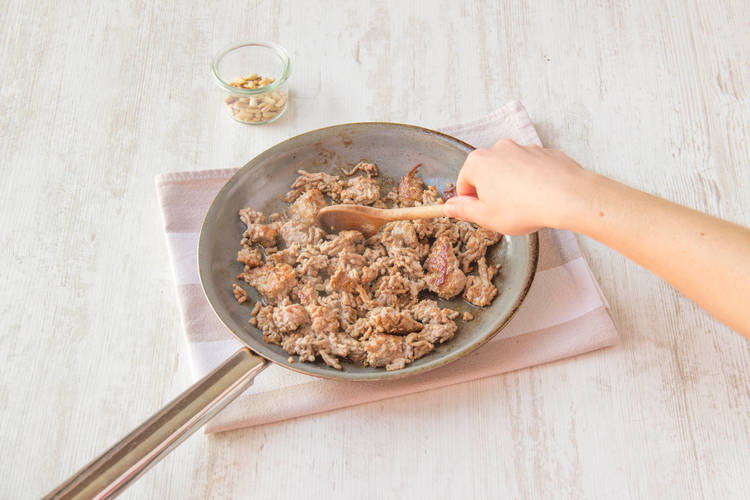 Caramelisate the pork