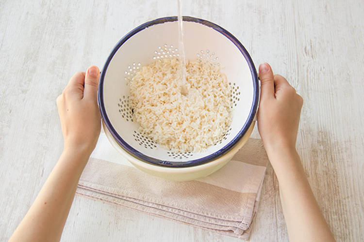 Cook the rice