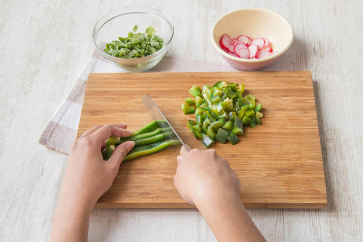 Snijd de ingrediënten