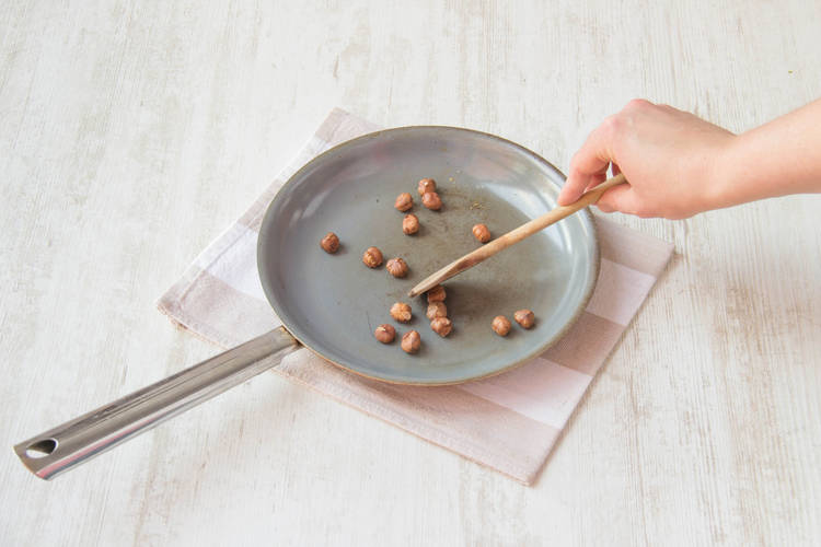 Fry the hazelnuts