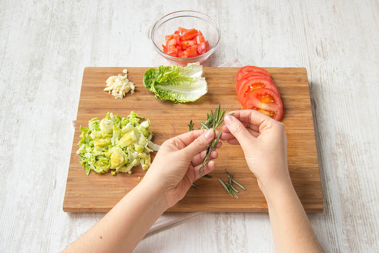 Slice tomato