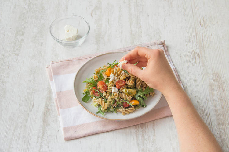 Garneer met feta
