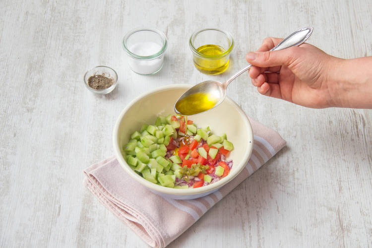 Make the pico de gallo
