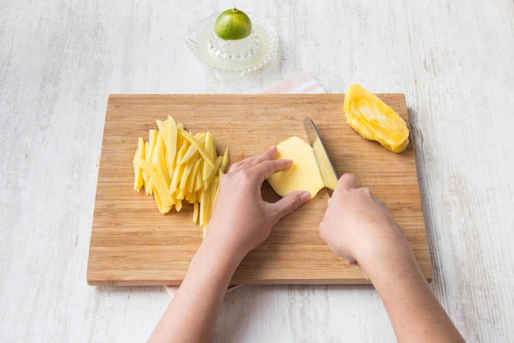 Cut the mango