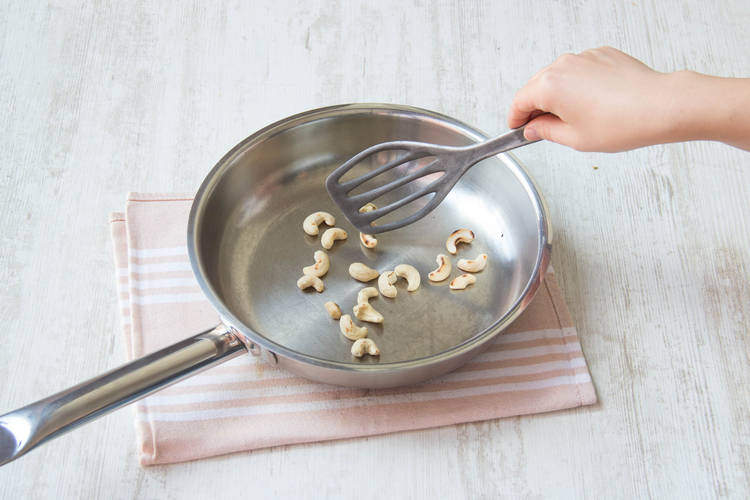 Cashewkerne anbraten