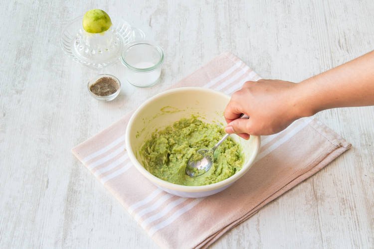 Avocado-Creme zubereiten