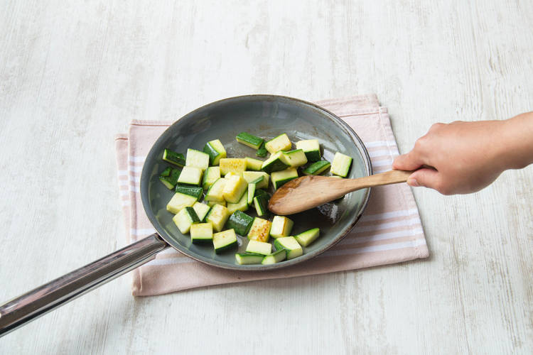 stir fry courgettes