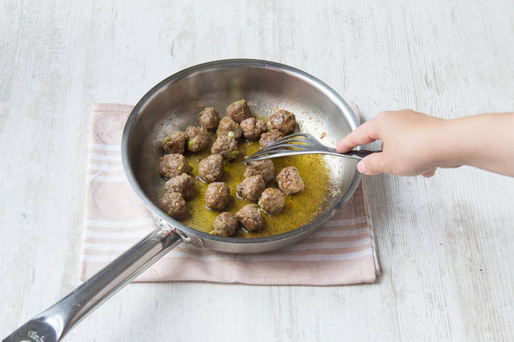 Fry your meatballs