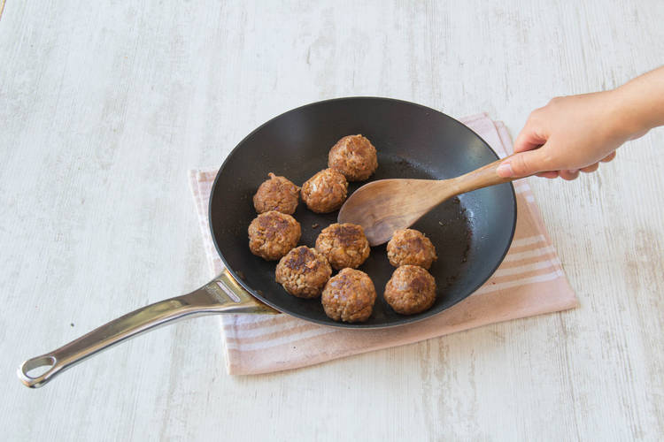 Fry your meatballs