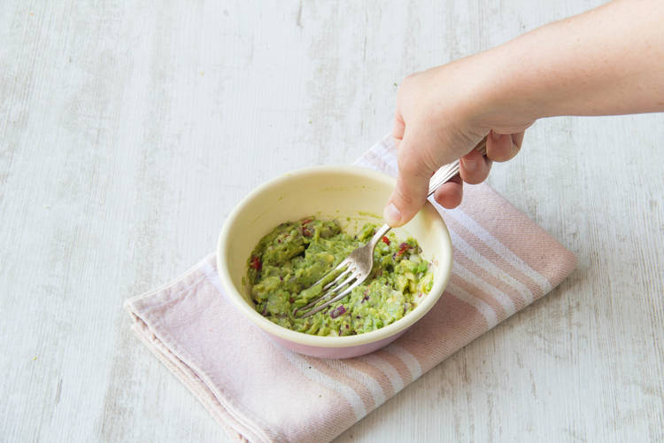 Mash avocado