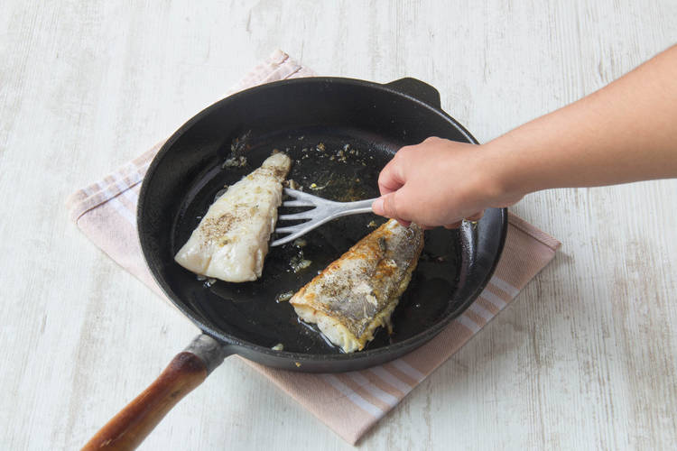 Fry fish