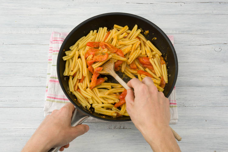 Voeg de casarecce toe