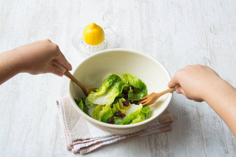 Salat zubereiten