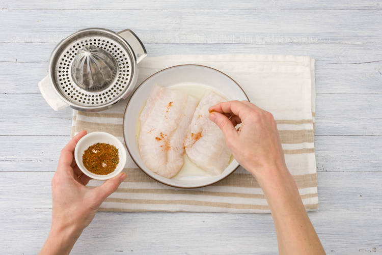 Put your cod with your lemon juice