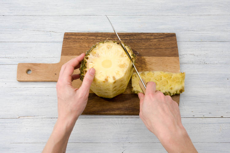 Prepare the pineapple
