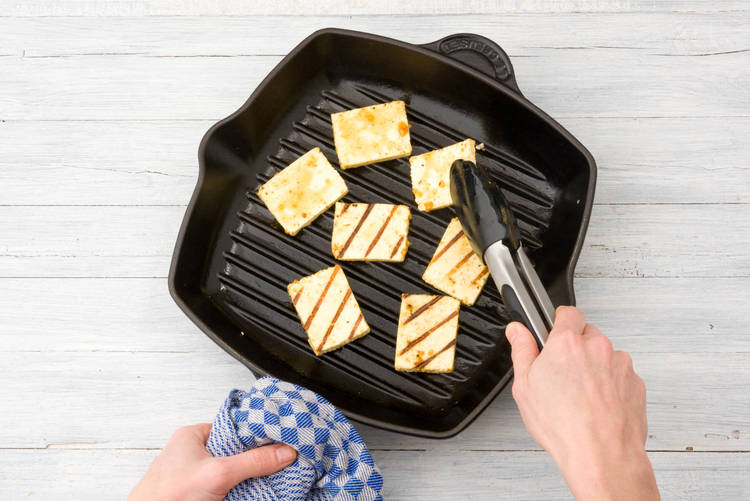 Cook the paneer cheese