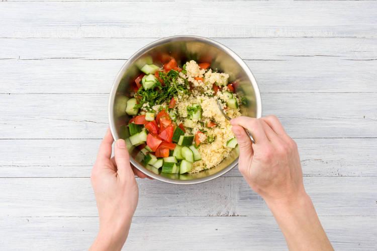 Prepare the tabbouleh