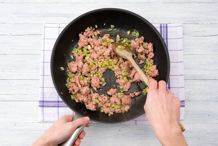 Cook the sausage, celery and garlic