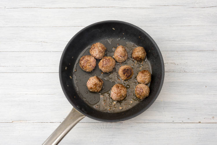 Fry the meatballs
