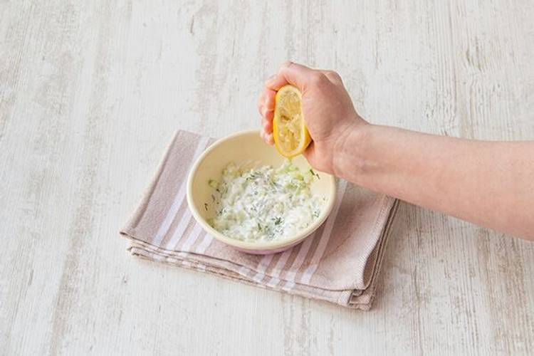 make yogurt sauce