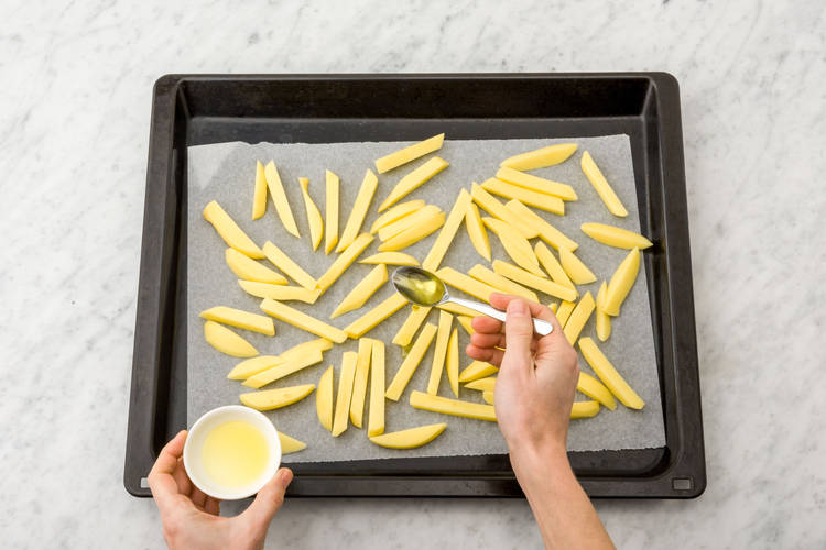 Ofen-Pommes vorbereiten