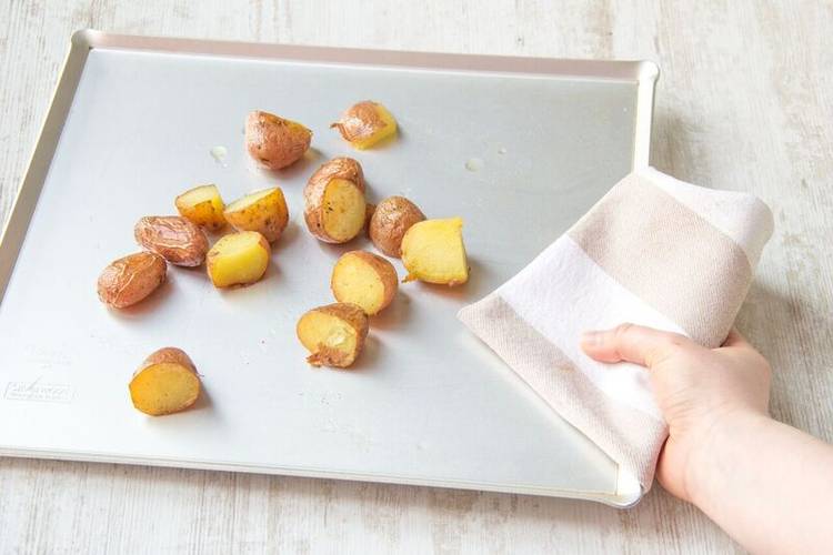 bake potatoes