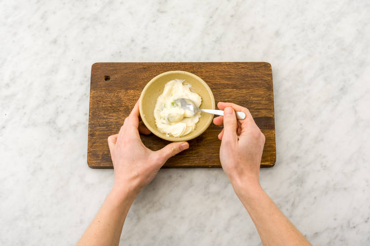 Wasabi-Mayonnaise zubereiten