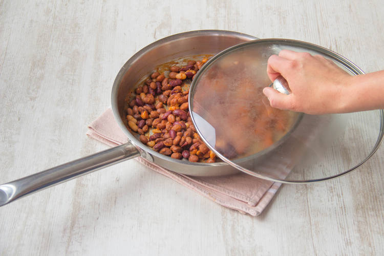 Leave to cook with the lid on