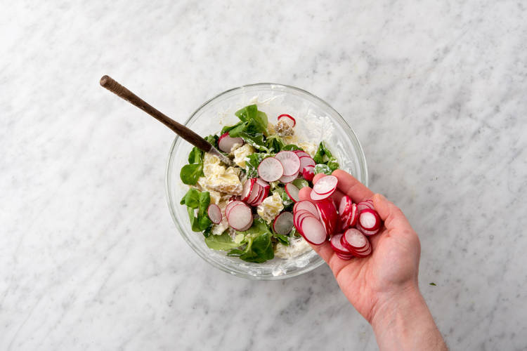 Kartoffelsalat zubereiten