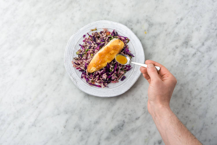 Serveer met de wijtingfilet en de overige mangochutney.