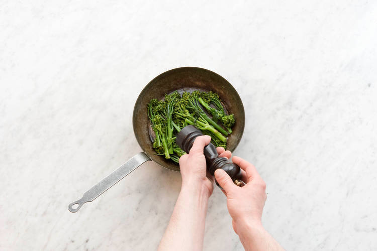 Brokkolini anbraten