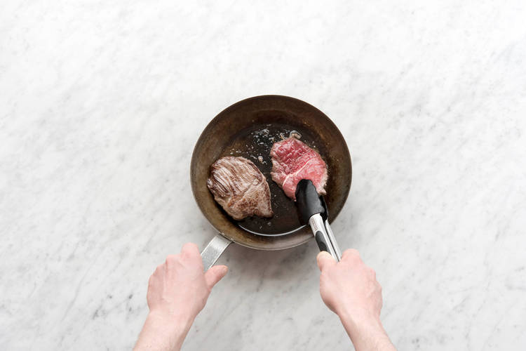 Steaks anbraten