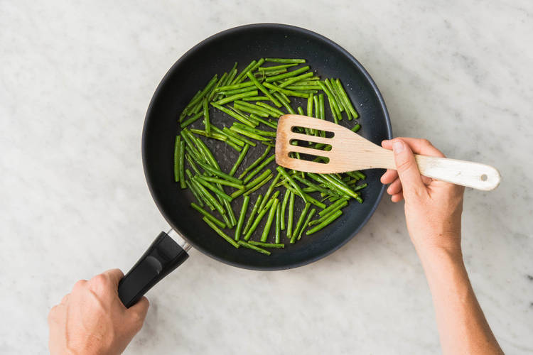 5 COOK GREEN BEANS