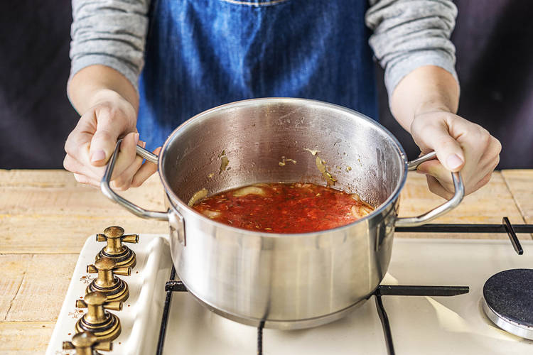 Simmer the Sauce