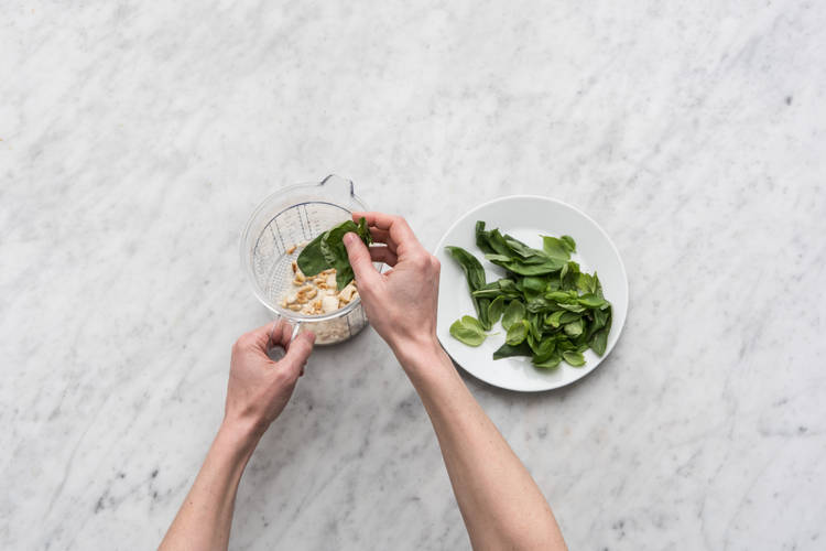 Pesto zubereiten