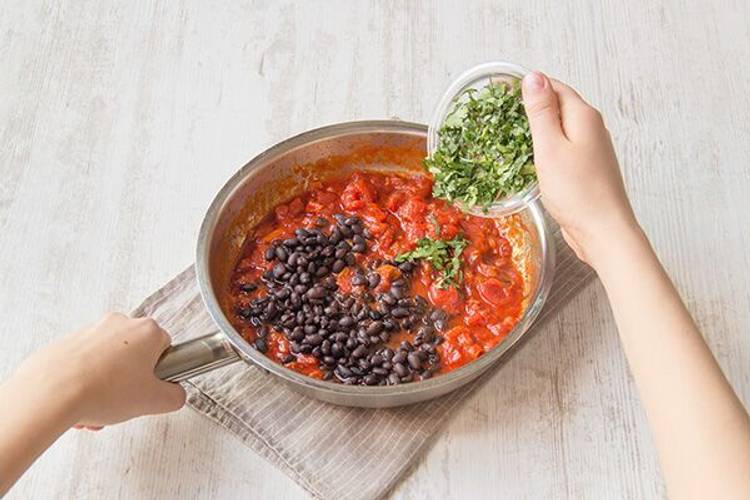 Make the tomato ragu