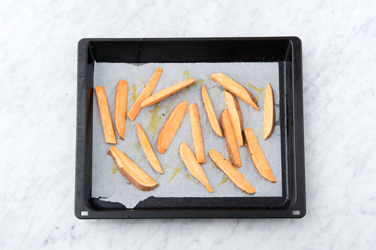 Cook the wedges