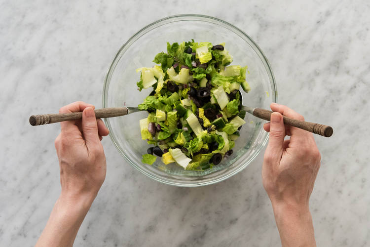 Salat zubereiten