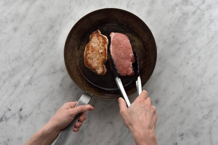 Steaks anbraten