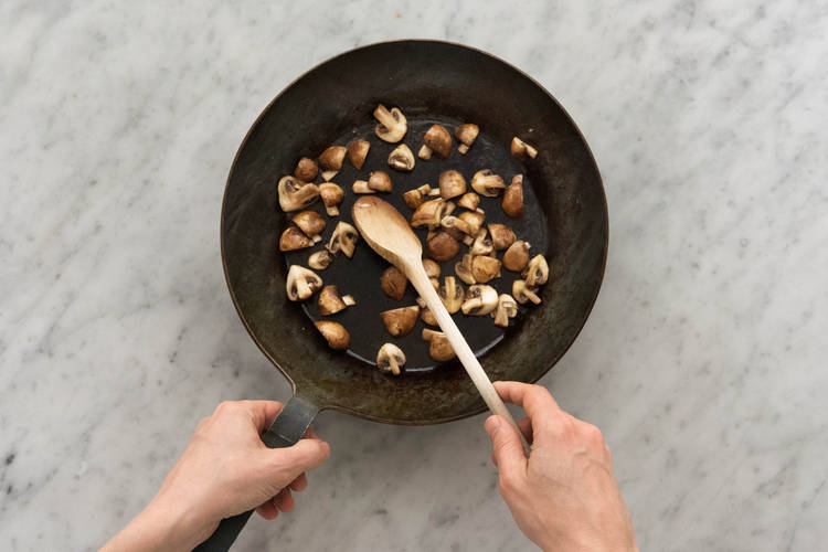 Champignons anbraten