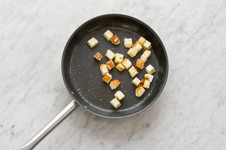 Cook the paneer