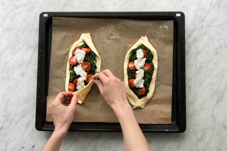 Teigränder hochklappen