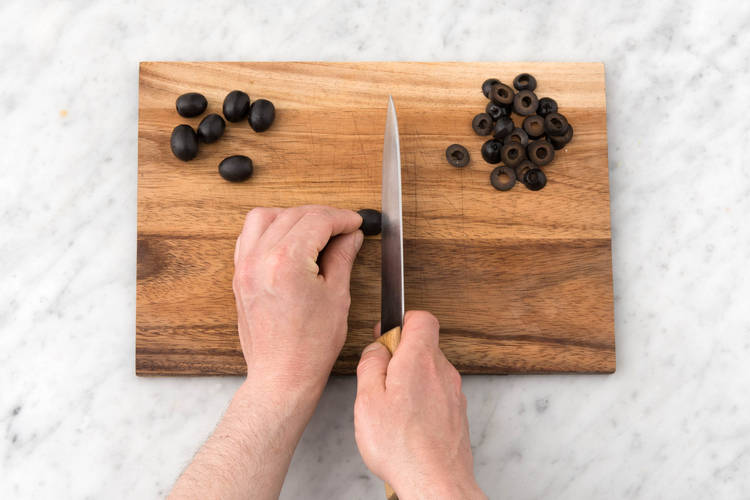 Oliven schneiden