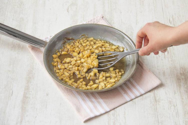 Make the apple compote