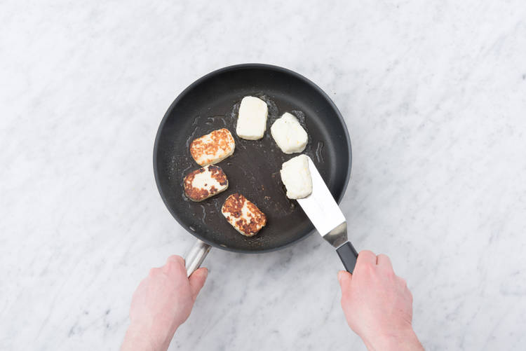 Fry the halloumi