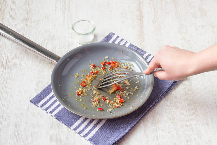 Fry the chilli