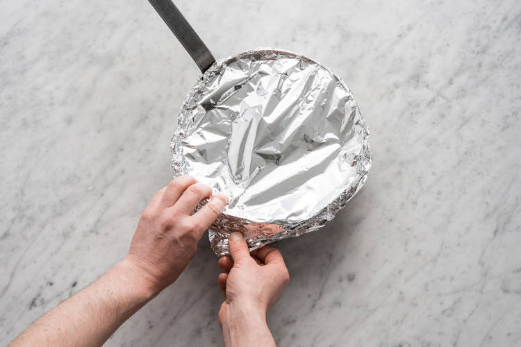 Cover the risotto